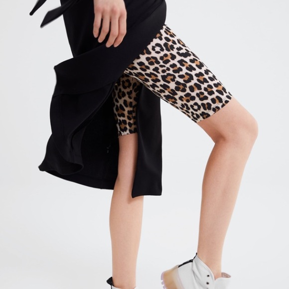 Zara animal print bike shorts - Picture 3 of 4